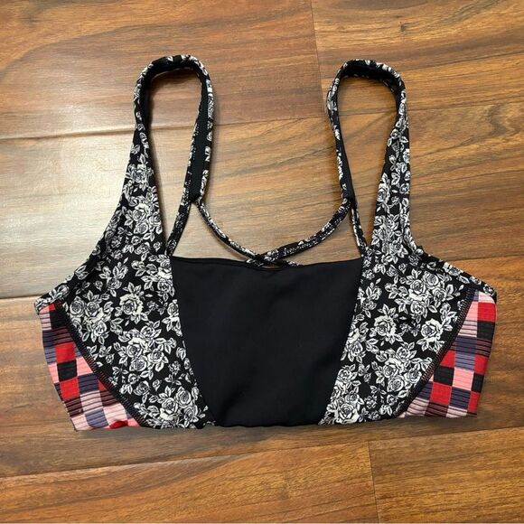 Free People Movement Daredevil Sports Bra - Picture 1 of 5